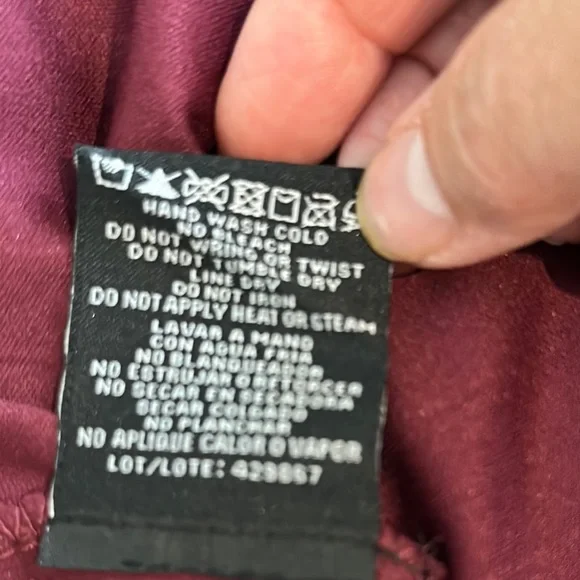 R & M Richards Burgundy gown - Picture 9 of 9